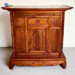 Tủ thờ gỗ Tràm cửa hông ảnh trực diện trang nghiêm tại nội thất Đà Nẵng