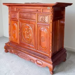 Tủ thờ gỗ Tràm cửa trước Nội Thất Thịnh Phát Đà Nẵng đẹp