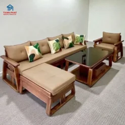 Sofa gỗ Sồi với vân gỗ tự nhiên và thiết kế hiện đại cùng bọc đệm may đo vừa khít.