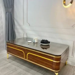 Bàn trà mặt gương nâu viền vàng uốn cong phong cách hiện đại, hợp căn hộ và nhà phố