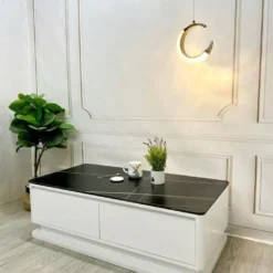 Bàn sofa trắng 2 ngăn kéo mặt đen thanh lịch trong phối cảnh phòng khách hiện đại