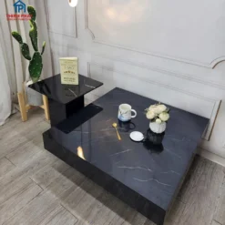 Ảnh chi tiết Bàn trà vuông đá đen kèm bàn phụ hộp cho khách xem dáng bàn và mặt bàn tại Nội thất Thịnh Phát Đà Nẵng