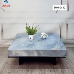 Ảnh chi tiết Bàn trà vuông đá xanh xám 80x80 cho khách xem dáng bàn và mặt bàn