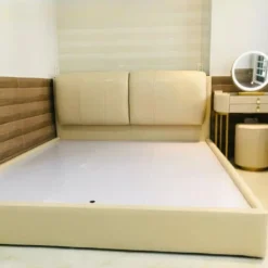 Giường gỗ tự nhiên bọc da Hàn mẫu gối ảnh trực diện tại nhà khách Đà Nẵng