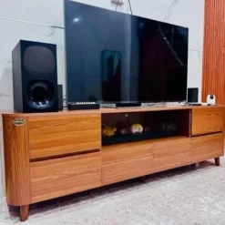 Kệ tivi gỗ MDF nhiều ngăn kéo goc chụp nghiêng tại nhà khách